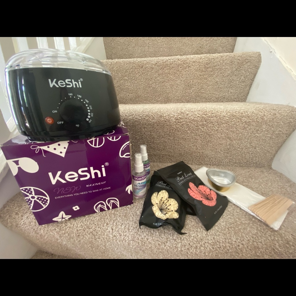 Waxing kit! Comes with everything in picture for price